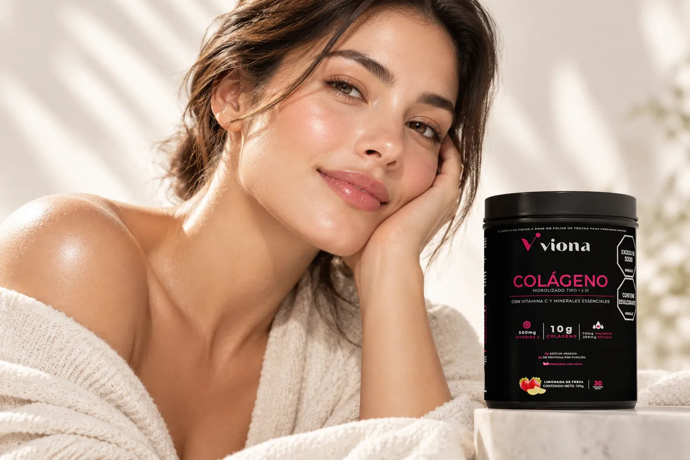 Mujer con piel cuidada junto a Viona